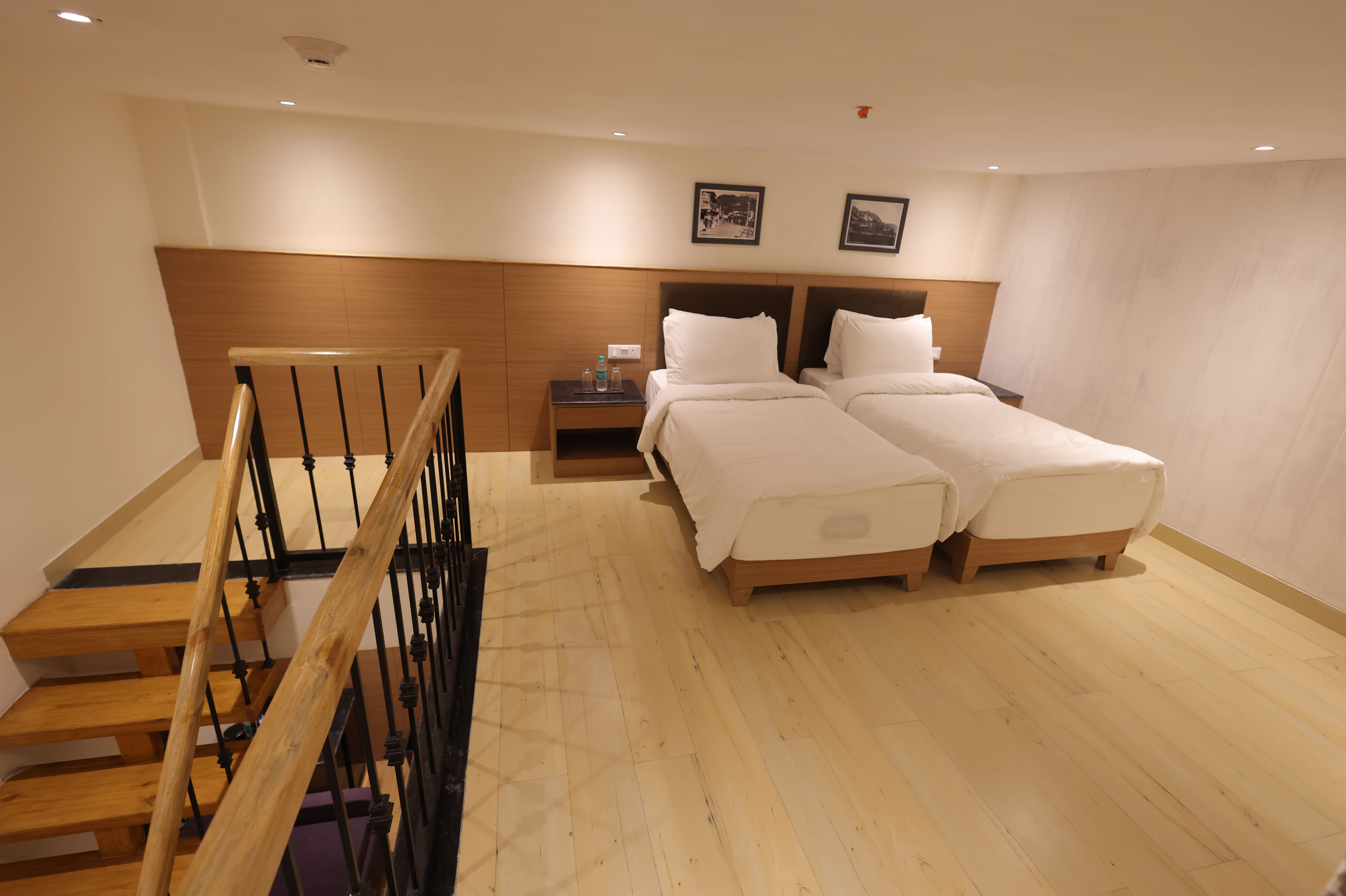 1 Queen Bed, 1 Twin Bed, Family Room, No View, Non-Smoking image 6
