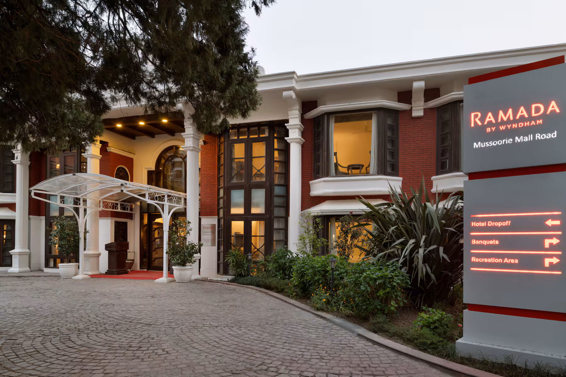 Ramada By Wyndham Mussoorie Mall Road hotel image